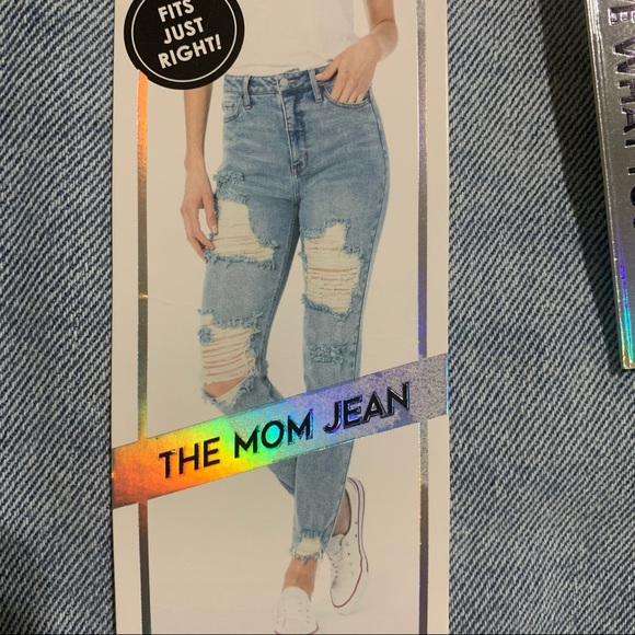 Tinseltown Distressed The Mom High Rise Jeans Denim size 9 - Picture 3 of 9